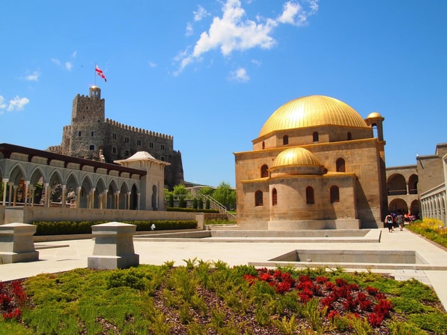 Tbilisi: Vardzia, Rabati en Borjomi Gedeelde dagtrip met gids