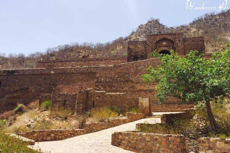 斋浦尔：班加尔堡、钱德·巴奥里与购物一日旅行斋浦尔：邦加尔堡、钱德·巴奥里和购物一日旅行