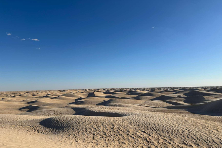 From Kairouan: 2-Day Sahara Tour with Hotel Stay 2-Day Sahara Desert Tour