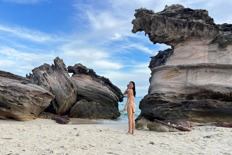 From Khao Lak: Phi Phi, Maya bay & Khai island Day Trip