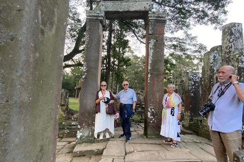 Siem Reap Angkor Wat: tour in jeep all&#039;alba a Srah Srang