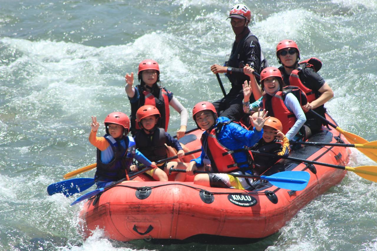 Kota Kinabalu: Rafting auf dem Kiulu mit Mittagessen und Abholung