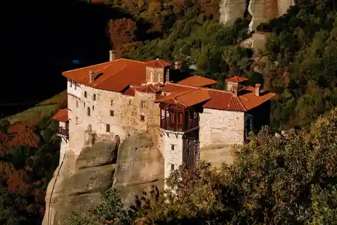 Da Atene: Delfi e Meteora di 2 giorni 【Guida turistica cinese】