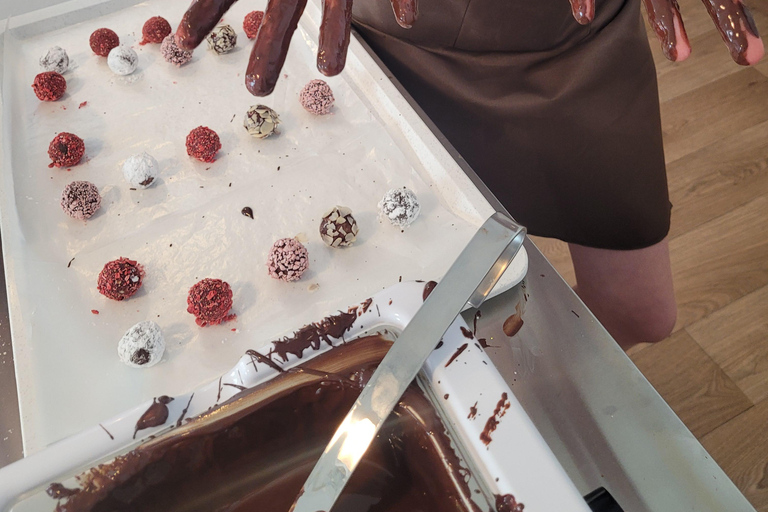 Munich: Exclusive Chocolate Workshop at Chocolate Studio FERI