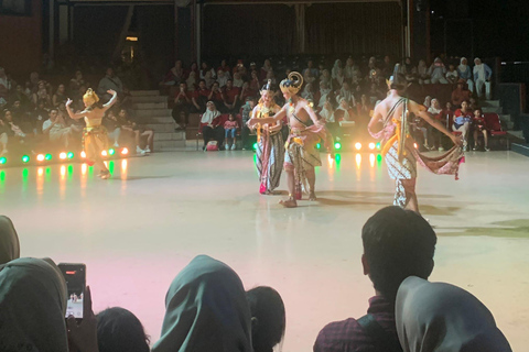 Yogyakarta: Borobudur, Prambanan & Ramayana Ballet Tour Borobudur Day Tour