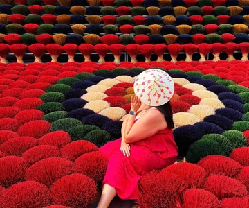 Hanoi: Incense Village, Hat, and Lacquer Artisanal Tour