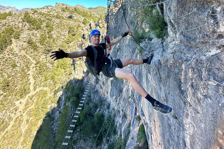 Marxuquera: La Falconera Via FerrataMarxuquera: Falconera Via Ferrata