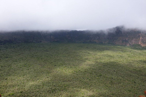 Nairobi: Mount Longonot Day Hike Tour