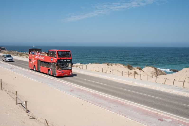 Lisbon: Walking Tour + Hop-On Hop-Off Bus