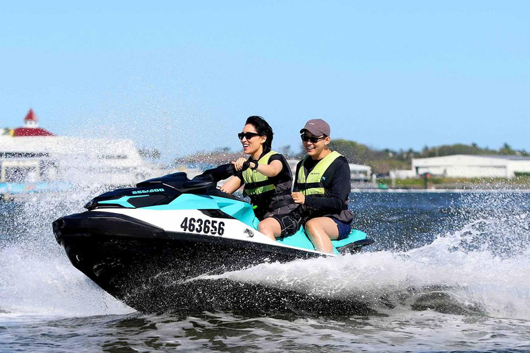 Surfers Paradise: Parasailing and Jet Ski Tour Package Gold Coast: Parasailing and 1 Hour Jet Ski Tour Package
