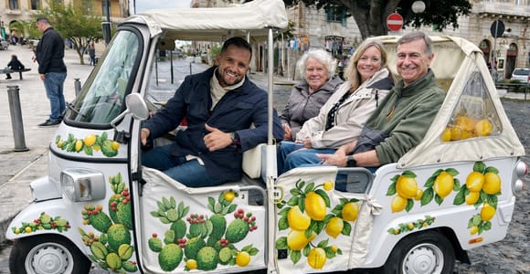 Ortigia: 1-Hour Ape Calessino Tuk-Tuk Tour of Landmarks