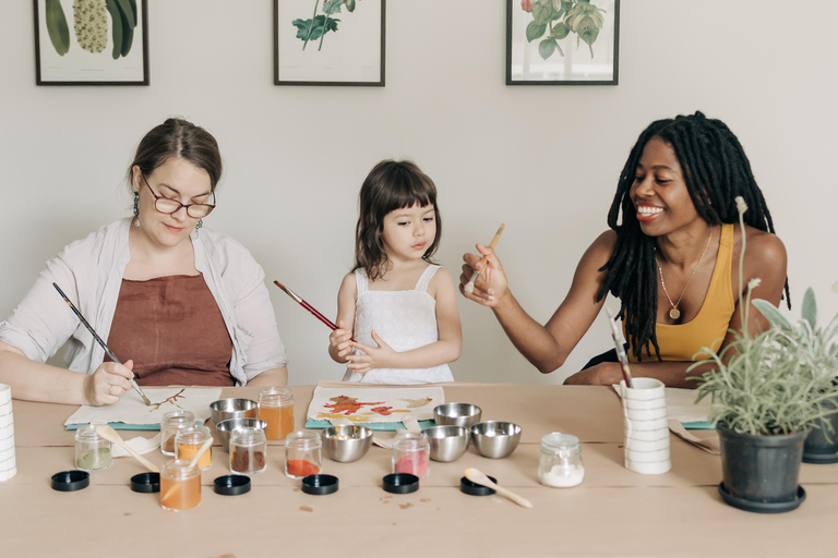 Paint & Sip Tea: Botanical Illustration in São Paulo Studio
