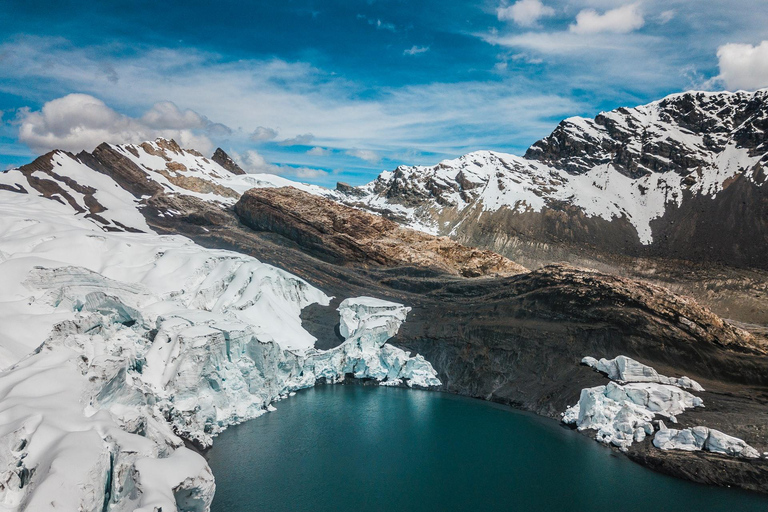 From Huaraz: Excursion Nevado Pastoruri and Puyas Raymondi