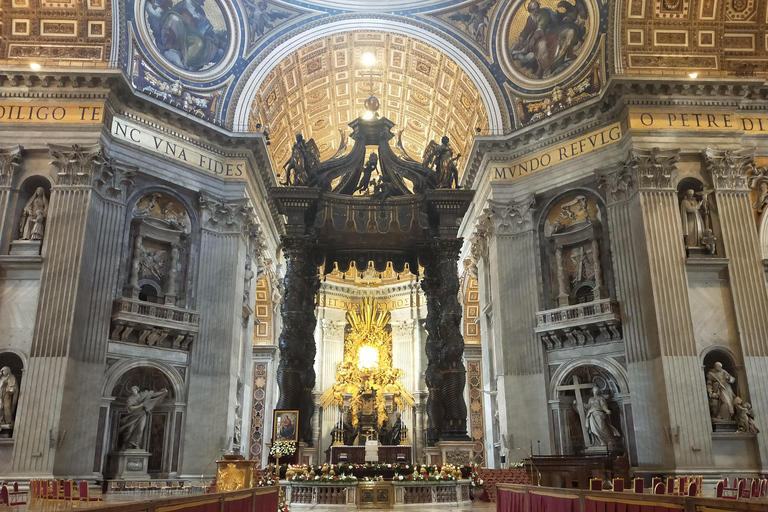 Rome : Basilique Saint-Pierre, tombeaux papaux et ascension du dômeVisite de groupe en anglais