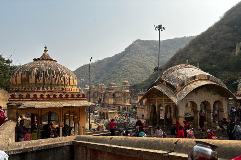 Golden Triangle Tour med Rishikesh med bil 7 nätter / 8 dagarAc Bil + Reseledare