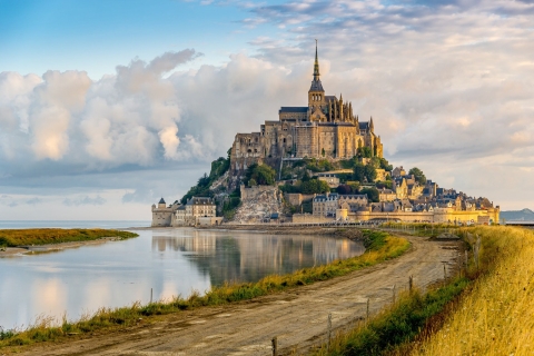 From Paris: Full-Day Mont Saint-Michel Guided Tour Spanish Tour