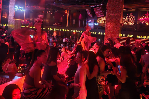 Las Vegas: Night Out at Clubs with Free Drinks and Party Bus Latin Club Crawl