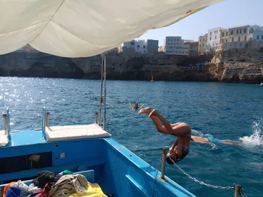 Bootsfahrt nach Polignano A Mare (nördlich von Monopoli)