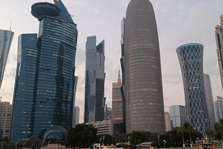From Doha Airport: Private Guided City Tour
