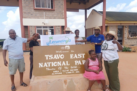 Diani/Mombasa: Private Tsavo East Day Safari in 4x4 Cruiser.