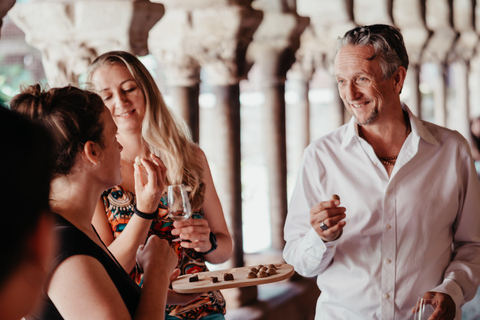 Albi: Tour gastronómico e pelo mercado com degustações e passeio histórico