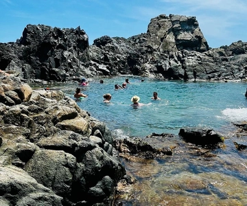 Aruba: Rancho Loco Natural Pool Horseback Tour thru Arikok