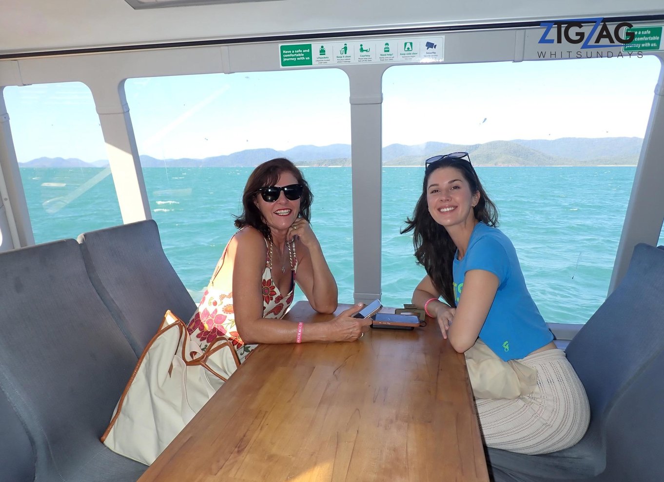 Fra Airlie Beach: Heldagstur til Whitehaven | Katamaran med aircondition