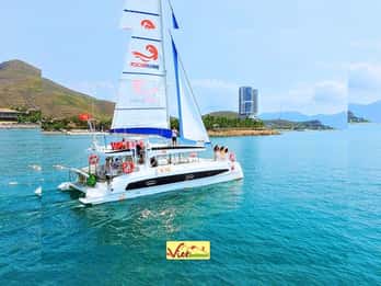 Nha Trang: VIP YACHT TOUR ( BBQ, Water activities)