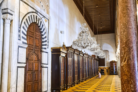 Tunis: Medina Guided Walking Tour with Optional Food