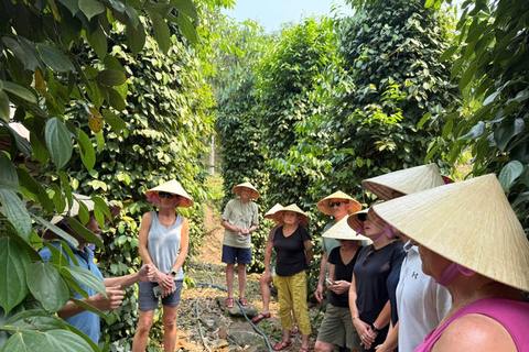 Phong Nha: Visit The Duck Stop & Experience Duck Leader Phong Nha: Visit The Duck Stop&Experience Duck Leader & more