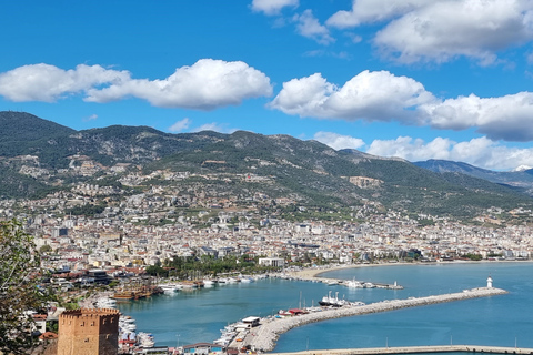 Alanya: tour della città con funivia, tour in barca e pranzo DimcayTour dei punti salienti di Alanya: Funivia, crociera in barca e attrazioni della città