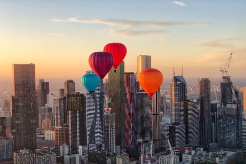 Melbourne: 1-Hour Hot Air Balloon Flight at Sunrise - Image 2