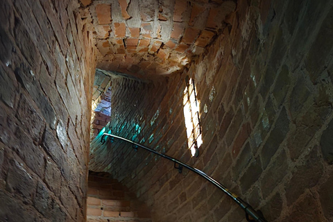 From Riga: Turaida & Sigulda Day Trip with Guide