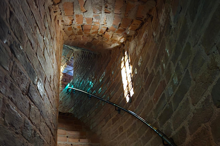 From Riga: Turaida & Sigulda Day Trip with Guide