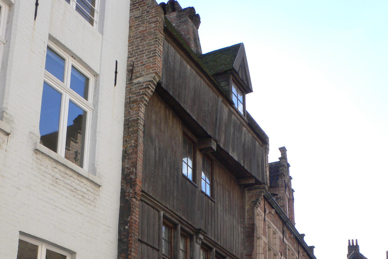 Bruges: Hidden Gems Guided Walking Tour with a Local