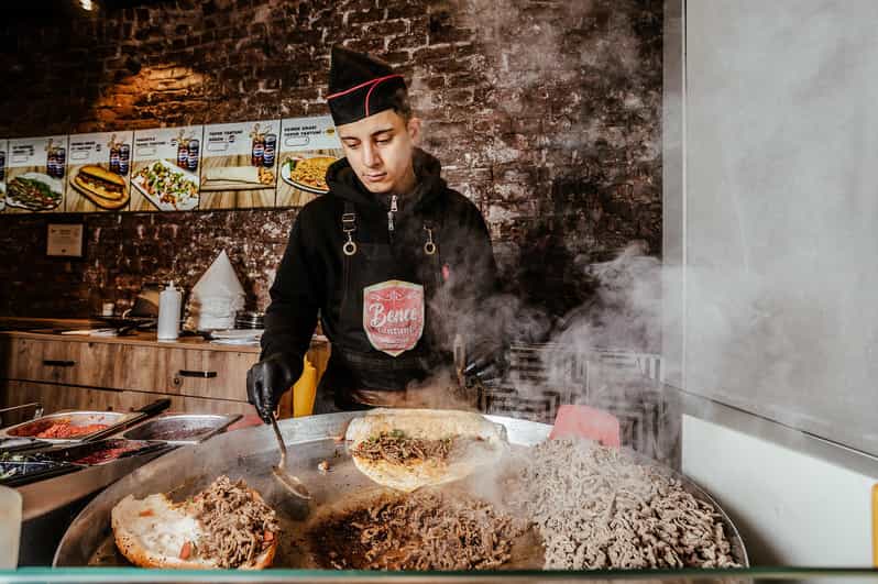 Istanbul: Baklava Backstreets Food Tour with 12+ Tastings