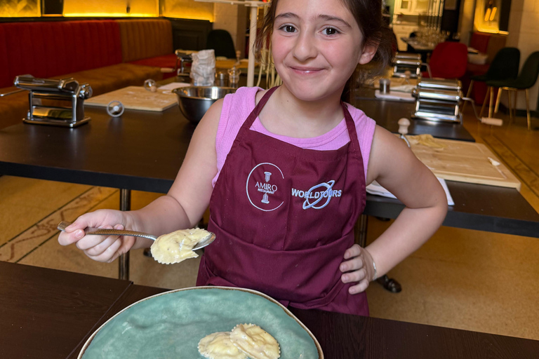 Segredos napolitanos: aula de massa e tiramisù para amantes da gastronomiaSegredos Napolitanos: Aula de Massa e Tiramisù para quem curte comida