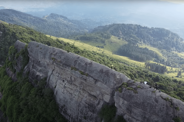 Kandy: Hanthana Lizard’s Back Hike