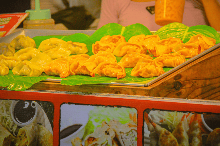 Chiang Mai Wat U Mong, Baan Kang Wat i jedzenie w wykonaniu Songtaew Trio