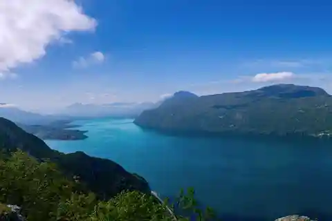 Fra Annecy: Panoramatur til Chambotte, Mémard-bukten og Mont Revard