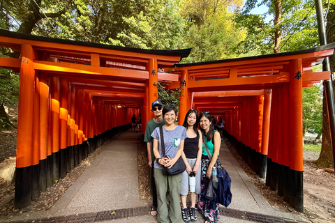 Kyoto: Early-Access Fushimi Inari Private Walking Tour