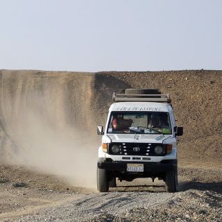 Hurghada: Jeep Safari, Camel Ride & Bedouin Village Tour