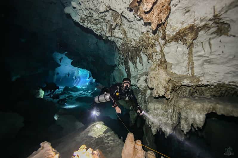 Cancun: 2 Cenote Dives at Dos Ojos Park for Certified Divers
