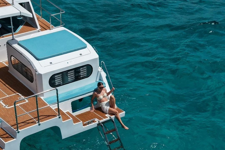 Phuket/Khao lak: Similan Islands Speed Catamaran Day Trip Speed catamaran Trip withPickup(Excludes National Park Fee)