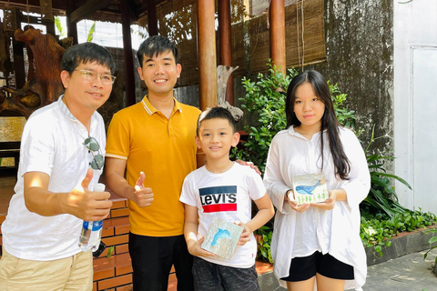 Hoi An: 3-stündiger Holzschnitzkurs mit lokalem KünstlerHoi An: 3 Stunden Holzschnitzkurs mit lokalem Künstler