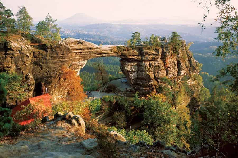 Von Prag aus: Böhmische & Sächsische Schweiz Semi Private Tour. Foto: GetYourGuide Von Prag aus: Böhmische & Sächsische Schweiz Semi Private Tour. Foto: GetYourGuide