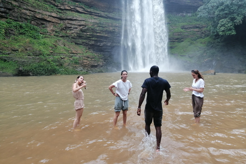 Accra: Aburi botaniska trädgårdar och vattenfall Privat tur