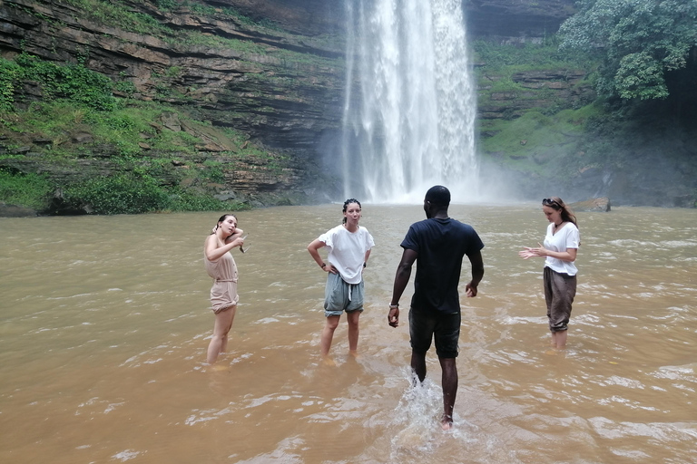 Accra: Visita privada ao Jardim Botânico e às cascatas de Aburi