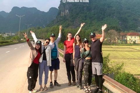 Phong Nha Cave & Paradise Cave: Guided Tour Boat & Explore Group Tour with Drop-Off in Hue