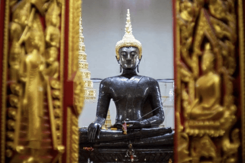 Vientiane: Full-Day Sacred Blessings and Temples Tour